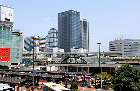 横浜店 外観写真